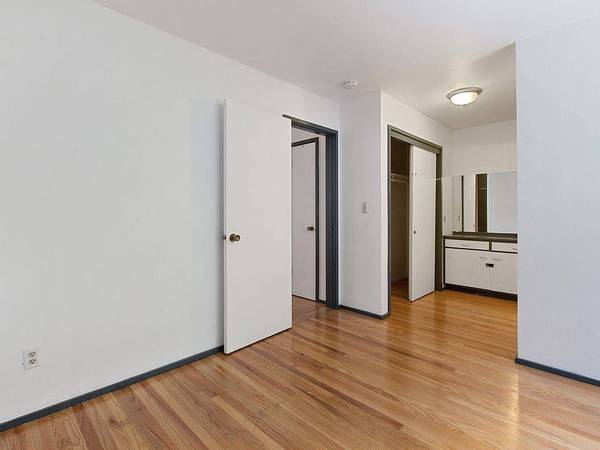 2BR/1BA Apartment · New Rochelle photo 2