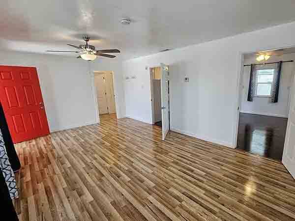 1BR/1BA Apartment · Fresh Meadows photo 2