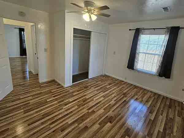 1BR/1BA Apartment · Fresh Meadows photo 3