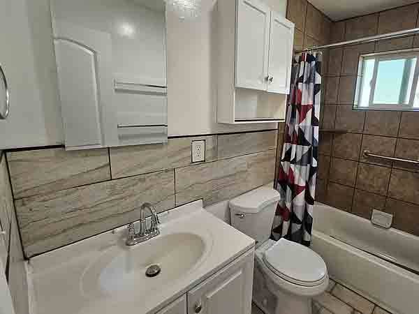 1BR/1BA Apartment · Fresh Meadows photo 5