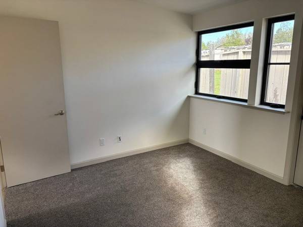 1BR/1BA Apartment · Pompano Beach photo 2