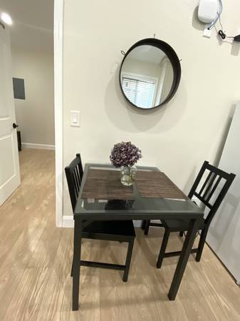 1BR/1BA Apartment · Palo Alto photo 3
