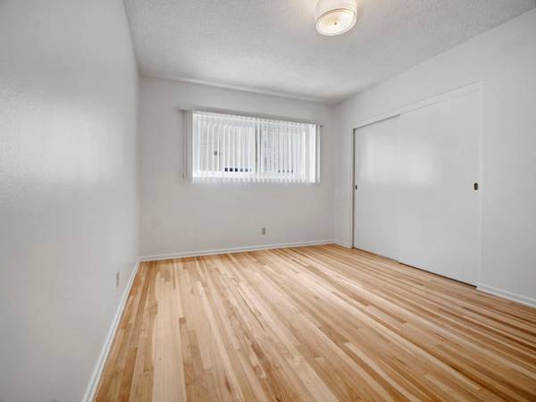 2BR/1BA Apartment · San Francisco photo 3