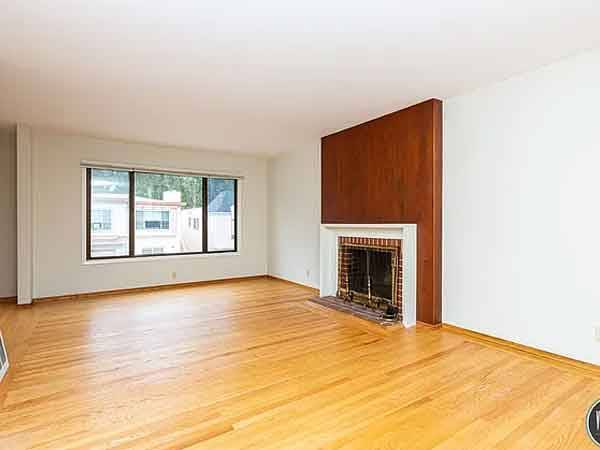 2BR/1BA Apartment · Astoria photo 2