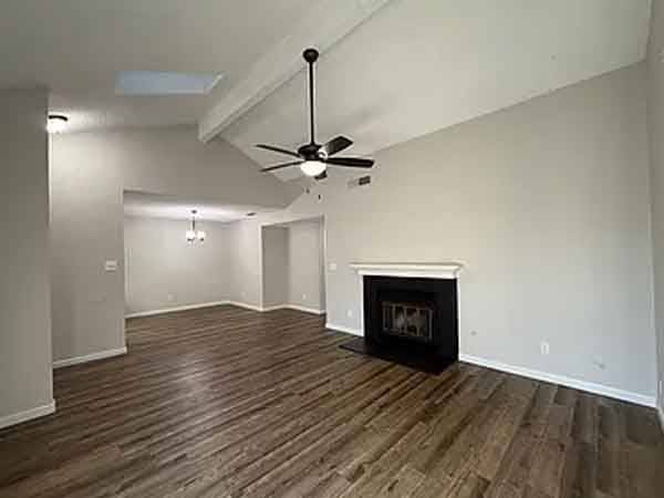 2BR/1BA Apartment · San Francisco photo 5