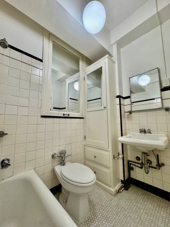 0BR/1BA Apartment · San Francisco photo 5