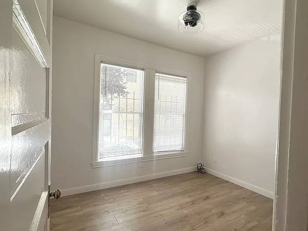 2BR/1BA Apartment · San Francisco photo 3