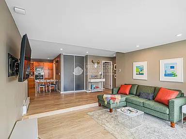 2BR/1BA Apartment · San Francisco photo 4