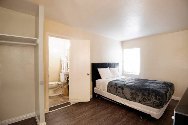 2BR/1BA Apartment · San Francisco photo 3