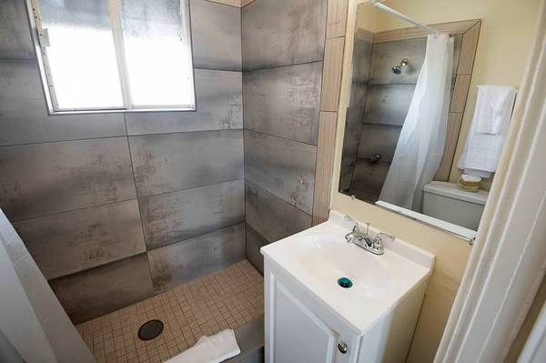 2BR/1BA Apartment · San Francisco photo 5