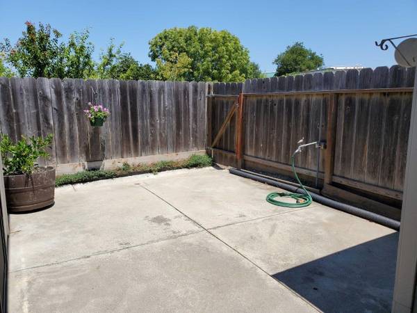 1BR/1BA Condo on 7th Avenue · Santa Cruz photo 4
