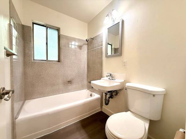 2BR/1BA Apartment · San Francisco photo 4