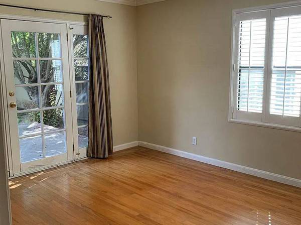 2BR/1BA Apartment · Campbell photo 3