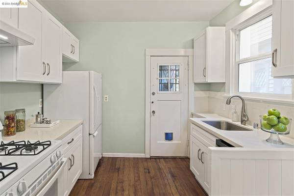 1BR/1BA Condo on Ashby Ave · Berkeley photo 4