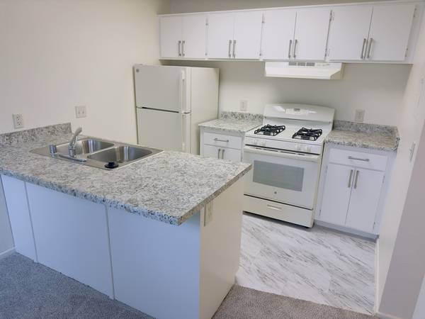 2BR/1BA Apartment · Santa Clara photo 2