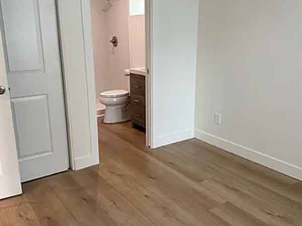 2BR/1BA Apartment · Hayward photo 2