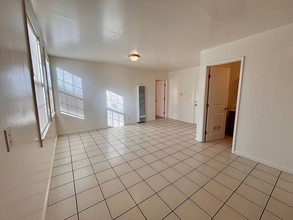 1BR/1BA Apartment · San Francisco photo 4