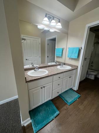 2BR/2BA Apartment · Gilroy photo 3