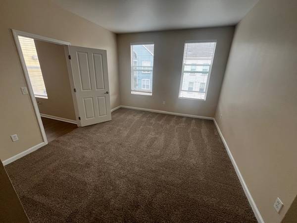 2BR/2BA Apartment · Gilroy photo 4