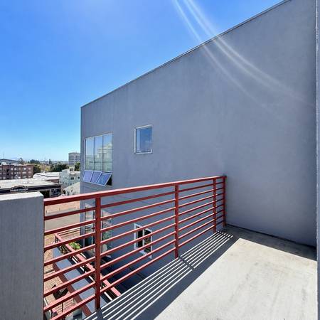 1BR/1BA Condo on Jackson Street · Oakland photo 5