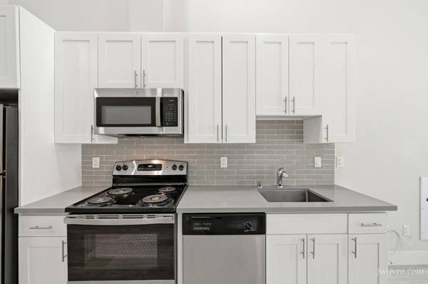 0BR/1BA Apartment · San Francisco photo 2
