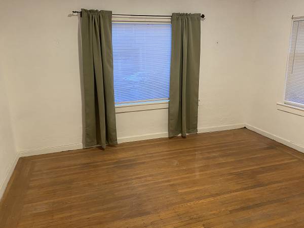 2BR/1BA Apartment on Haste St · Berkeley photo 3