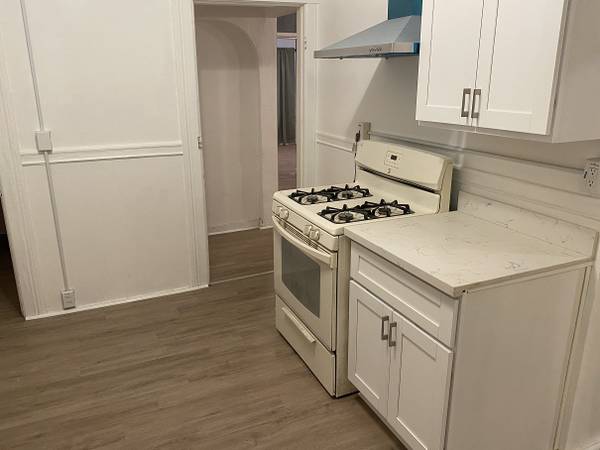 2BR/1BA Apartment on Haste St · Berkeley photo 4