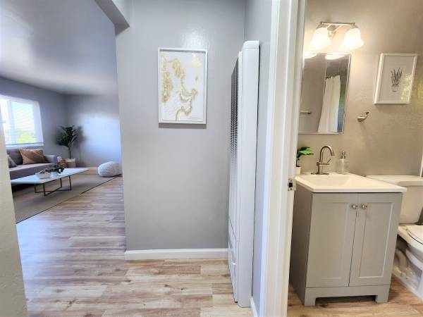 Apartments on Grove Way · Hayward photo 5