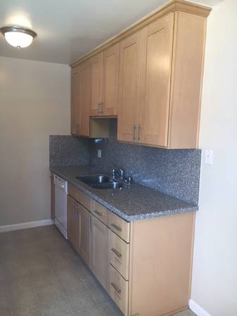 1BR/1BA Apartment on Karen Drive-Apt 1 · Santa Clara photo 2