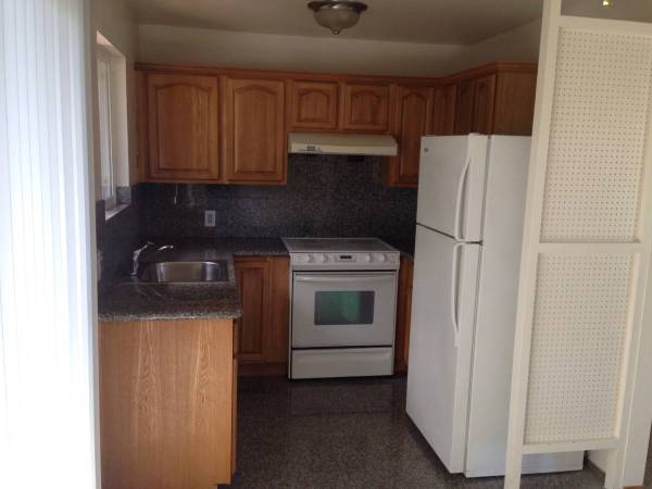 1BR/1BA Apartment on Lincoln Cir Near Richmond Dr · Millbrae photo 3