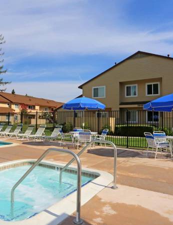 Apartments on 1st Street · Napa photo 5