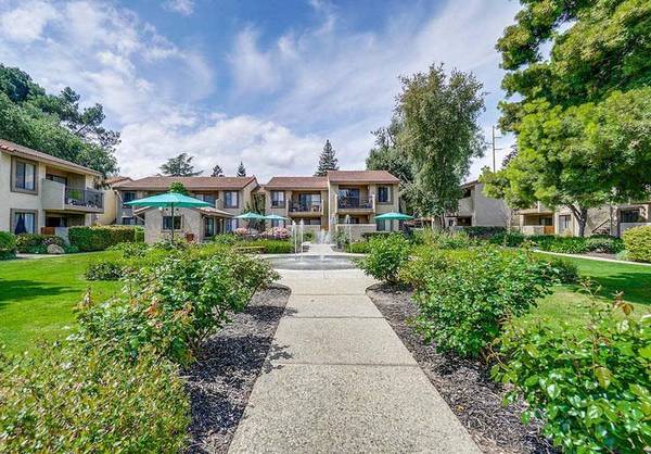 Apartments on Meridian Way · San Jose photo 4