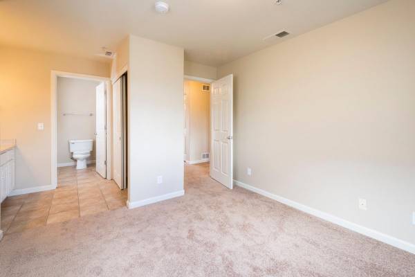 Apartments on F Street · Napa photo 4