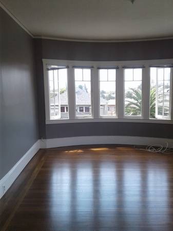 1BR/1BA Apartment · Oakland photo 3
