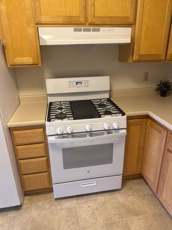 314 N Cloverdale Blvd photo 4