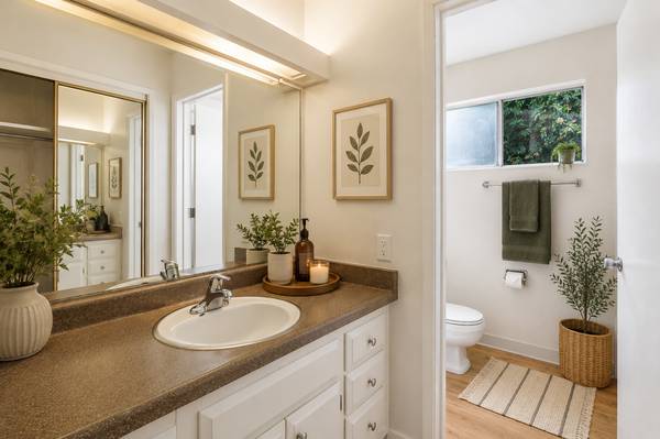 Apartments on Brae Burn Avenue · Union City photo 5