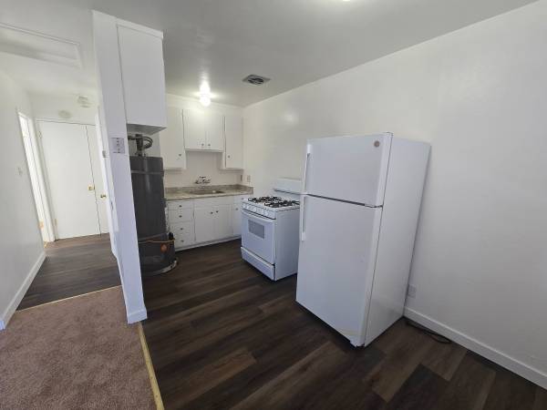 1BR/1BA Apartment on B Street · Richmond photo 2