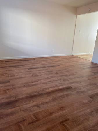 2BR/1BA Apartment · Albany photo 3