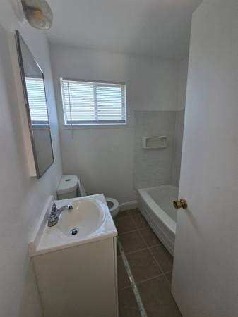 2BR/1BA Townhouse on C Street · Richmond photo 4