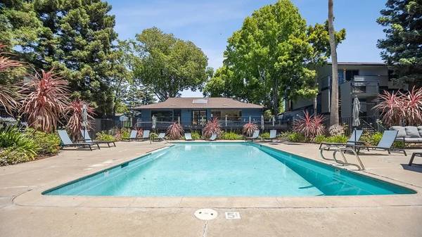 Apartments on 159th Avenue · San Leandro