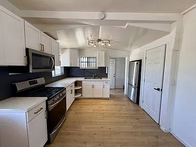 2BR/1BA Apartment on 52nd Ave · Oakland photo 2