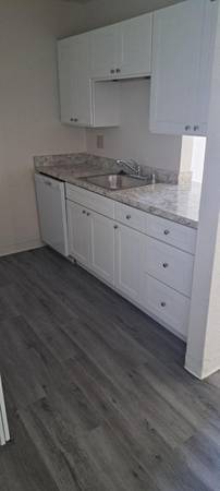 Mission Bay Apartments photo 3
