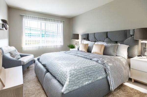 1BR/1BA Apartment on Oxford Way · Belmont photo 2