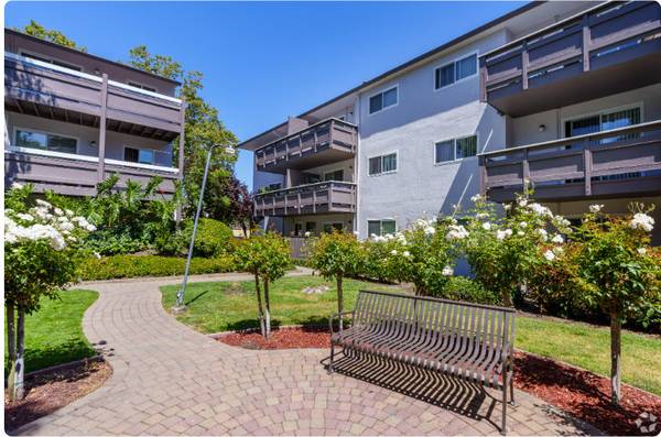 Apartments on Ashland Ave · San Leandro photo 4