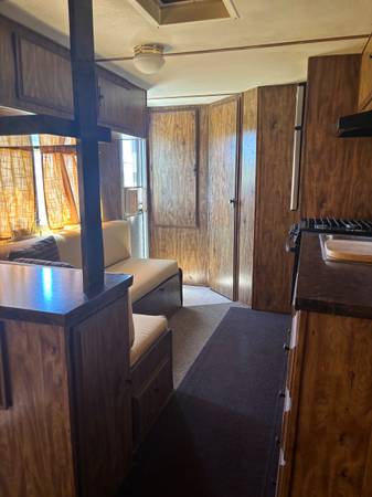 0BR/1BA In-Law · Deer Park photo 3