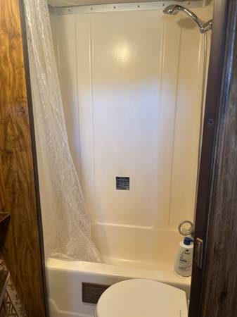 0BR/1BA In-Law · Deer Park photo 5