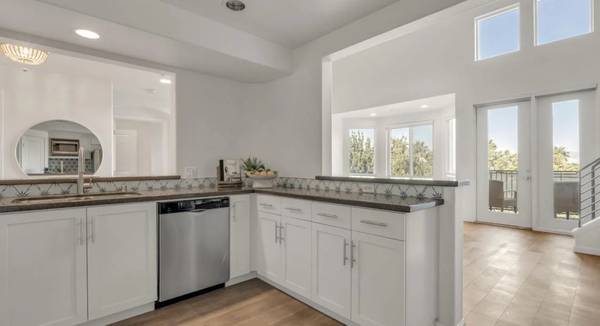912 Campisi Way, Campbell, CA 95008 photo 4