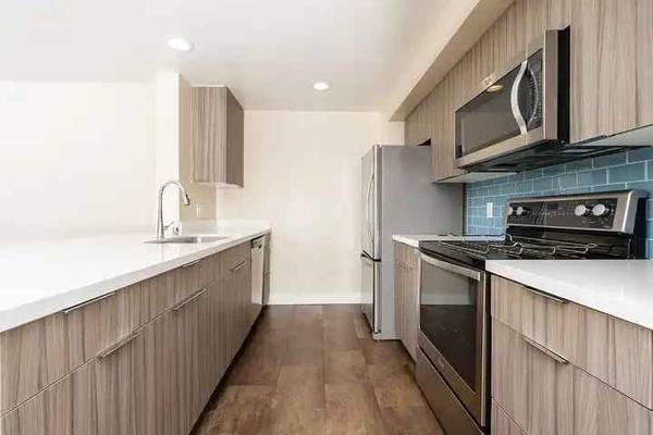 Apartments on Harrison St · San Francisco photo 2
