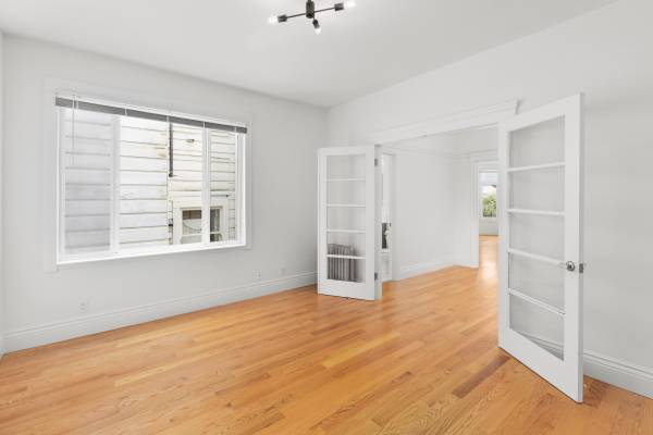 2BR/1BA Apartment on Hayes Street · San Francisco photo 3