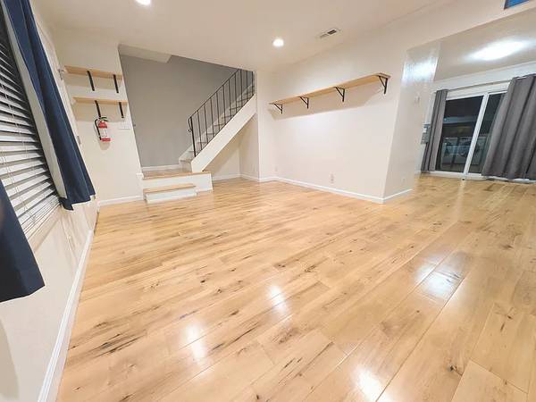 2BR/2BA Apartment on Saginaw Cir · Pleasanton photo 2